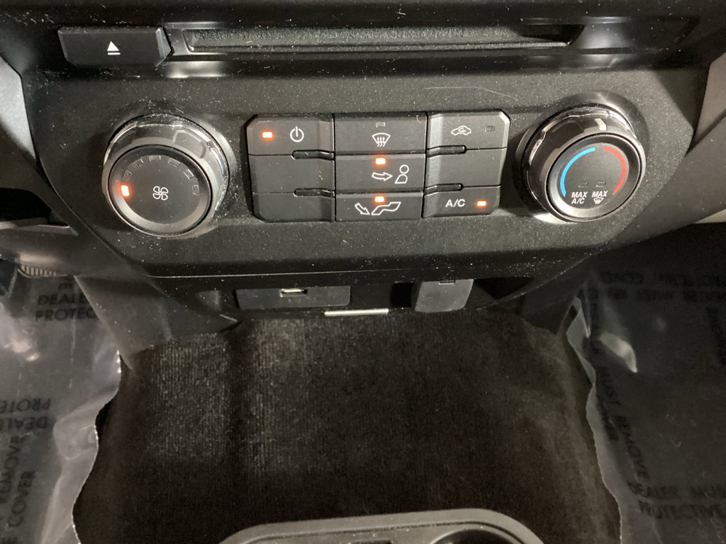 Used 2016 Ford F150 XLT image 25