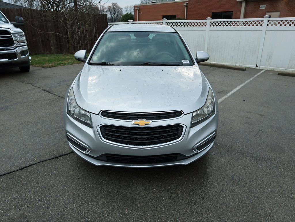 Used 2016 Chevrolet Cruze LT w/ Technology Package image 12