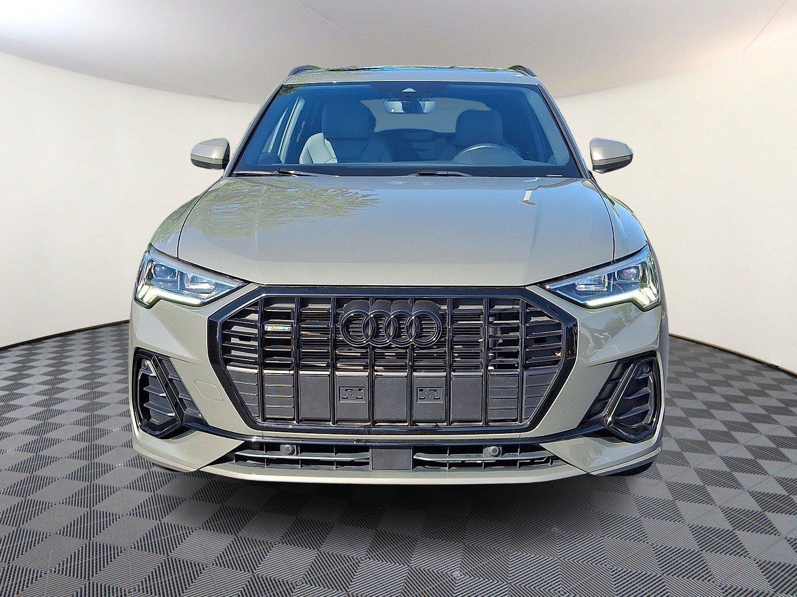 Certified 2024 Audi Q3 2.0T Premium AWD/4WD image 2