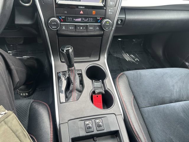 Used 2016 Toyota Camry XSE w/ Moonroof Package image 27