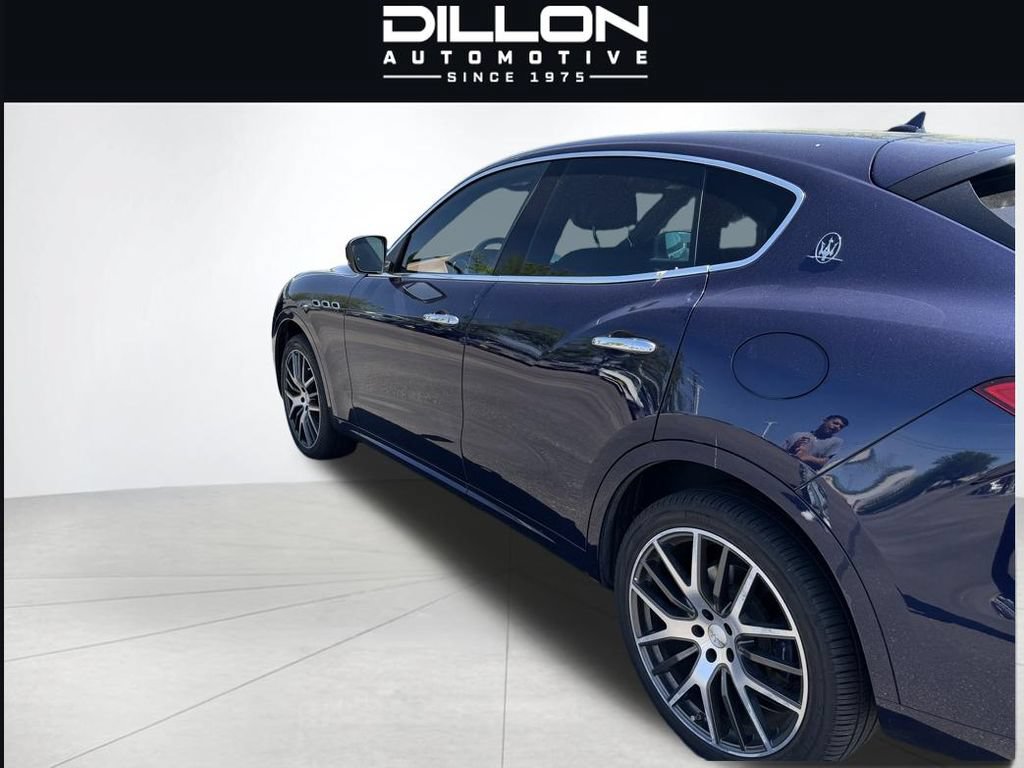 Used 2019 Maserati Levante AWD/4WD image 3