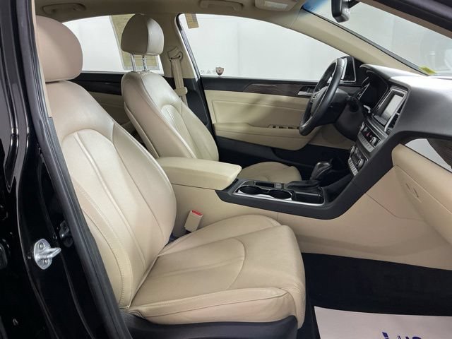 Used 2018 Hyundai Sonata Limited FWD image 6