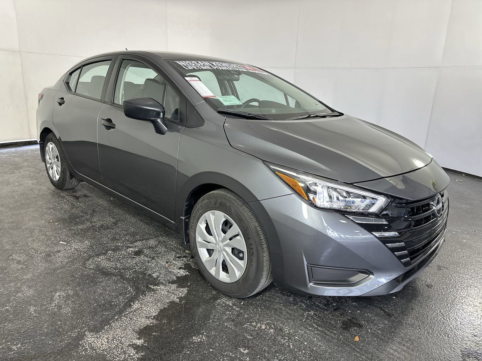 Certified 2025 Nissan Versa S w/ Trunk Package image 3