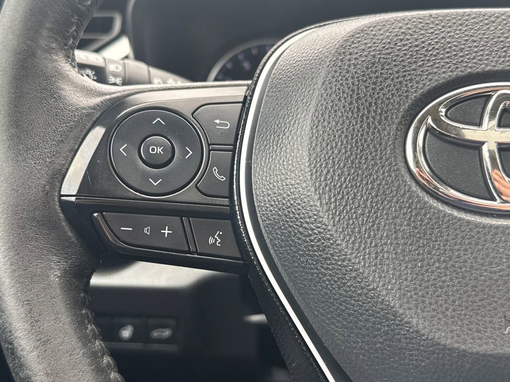 Used 2021 Toyota RAV4 XLE w/ Convenience Package image 22