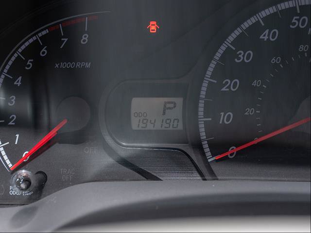 Used 2011 Toyota Sienna LE w/ Towing Pkg AWD/4WD image 3