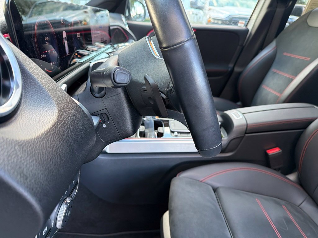 Used 2022 Mercedes-Benz GLB 250 4MATIC image 50