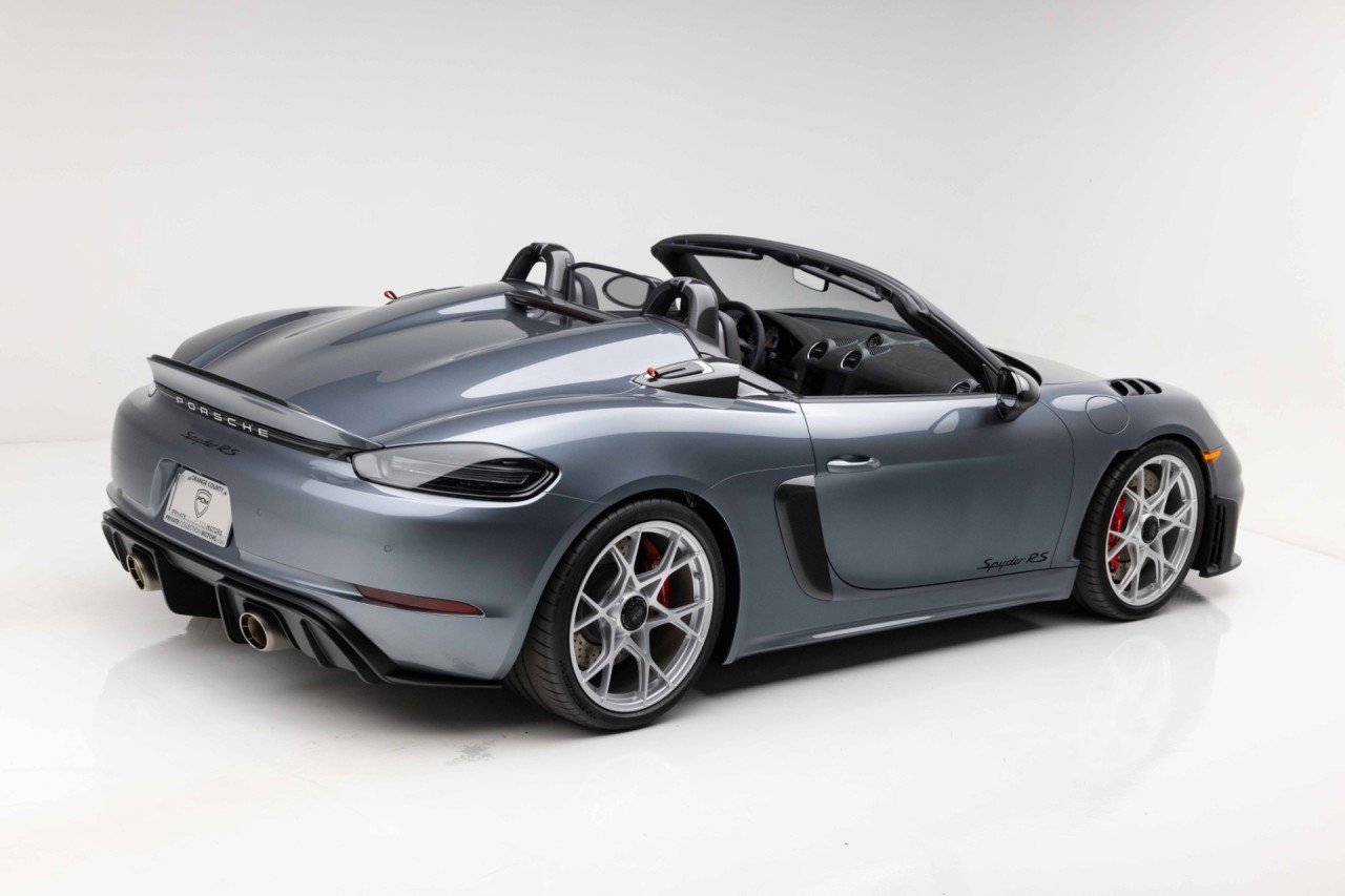 Used 2024 Porsche 718 Boxster Spyder RS RWD image 3