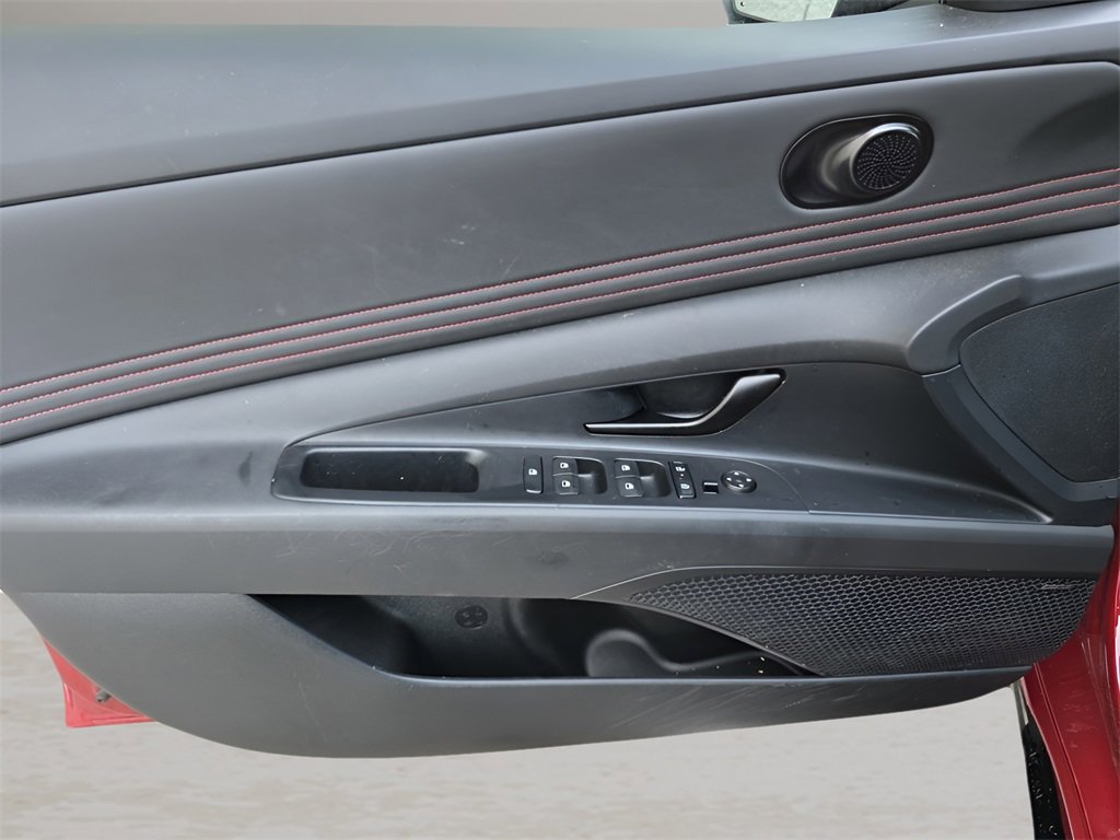 Certified 2025 Hyundai Elantra N Line image 17