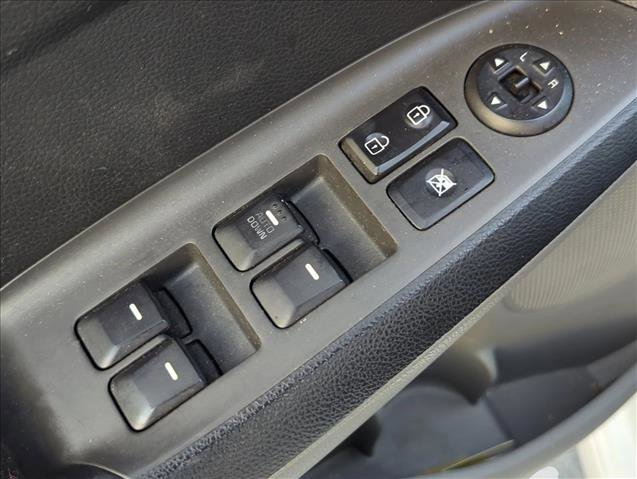 Used 2017 Kia Forte LX image 7