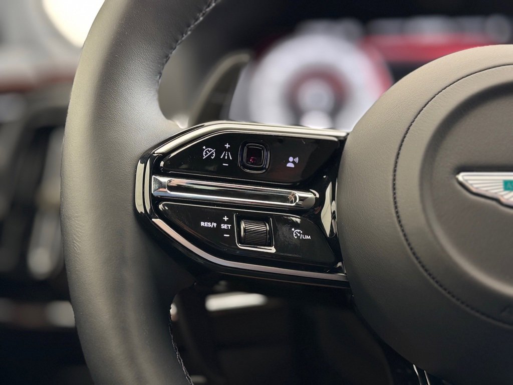 New 2025 Aston Martin DBX 707 image 26