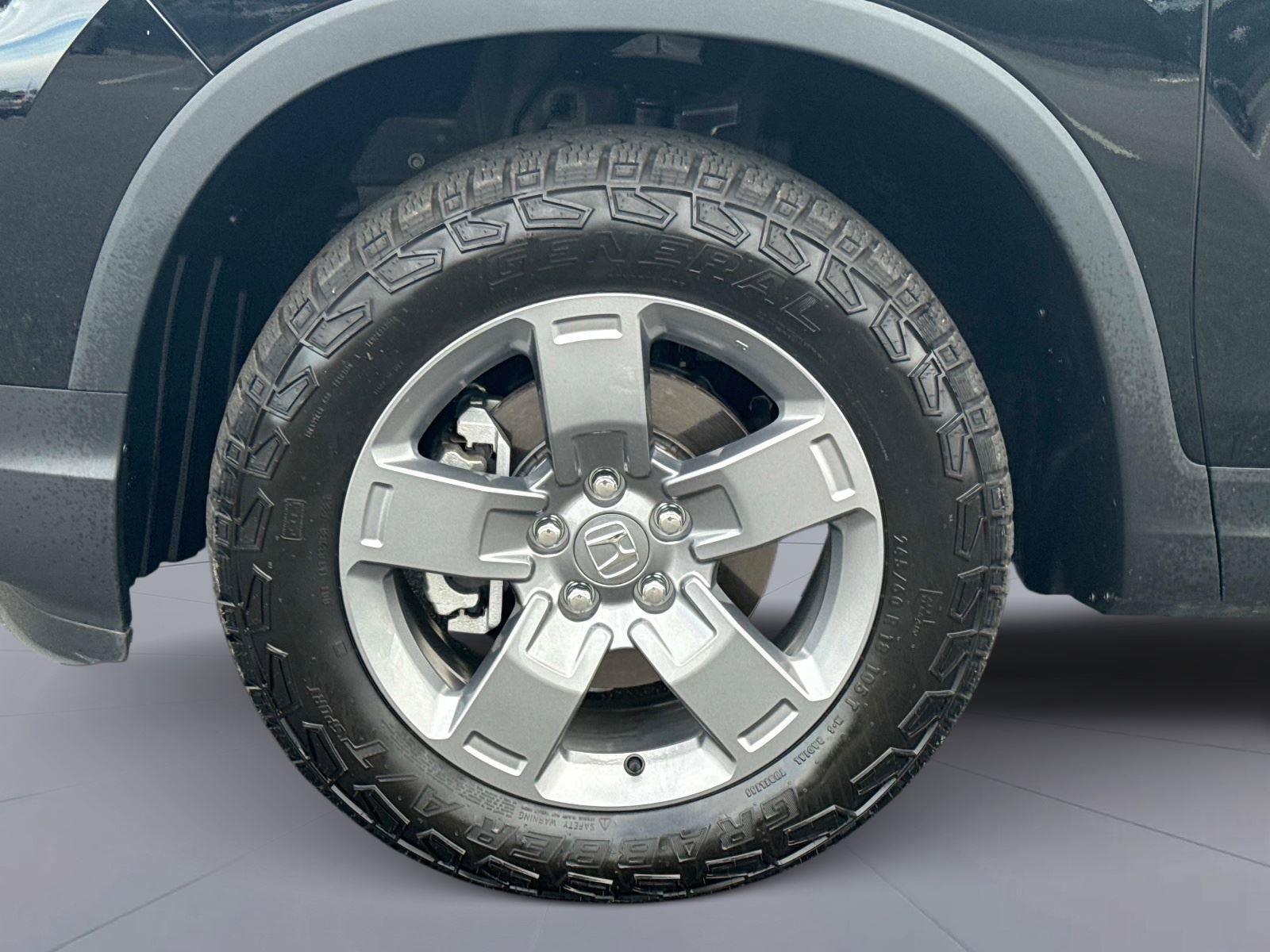 Certified 2025 Honda Ridgeline TrailSport image 11