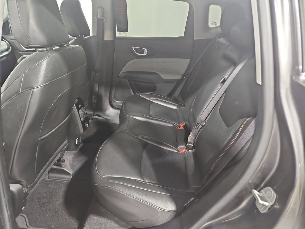 Used 2022 Jeep Compass Latitude w/ Mopar Graphics Package AWD/4WD image 24