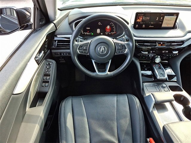 Used 2023 Acura MDX SH-AWD w/ Technology Package image 12