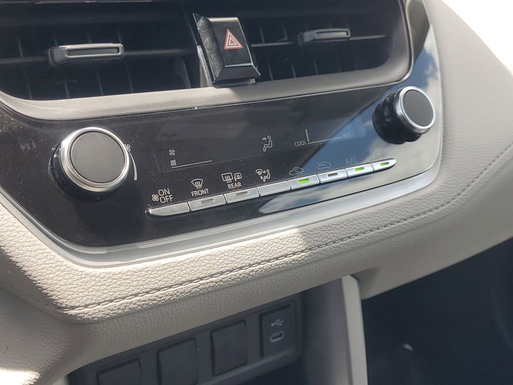 Used 2025 Toyota Corolla Cross L FWD image 26