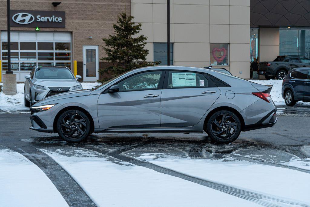 New 2026 Hyundai Elantra Sport image 4
