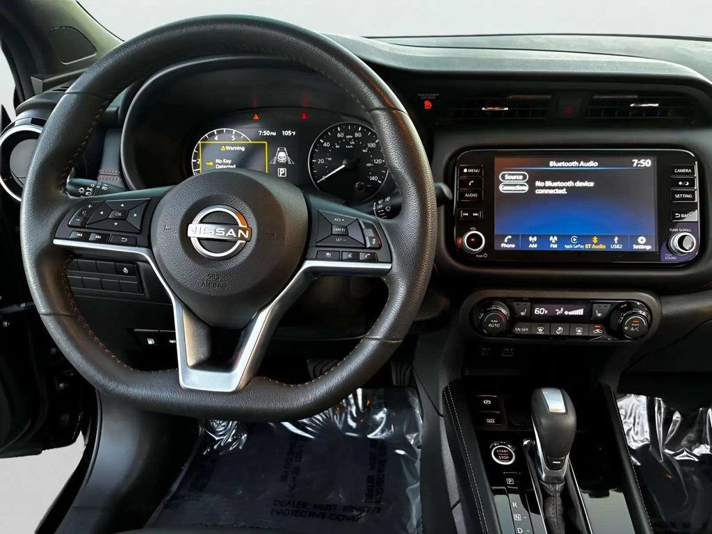 Used 2023 Nissan Kicks SR w/ SR Premium Package FWD image 15