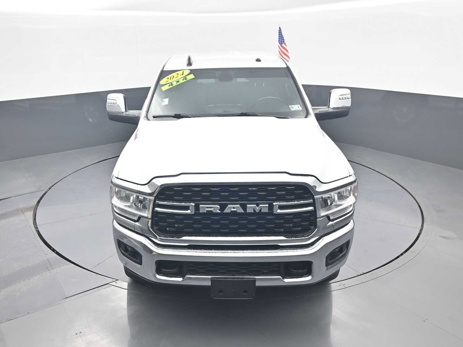 Used 2024 RAM 2500 Big Horn AWD/4WD image 28