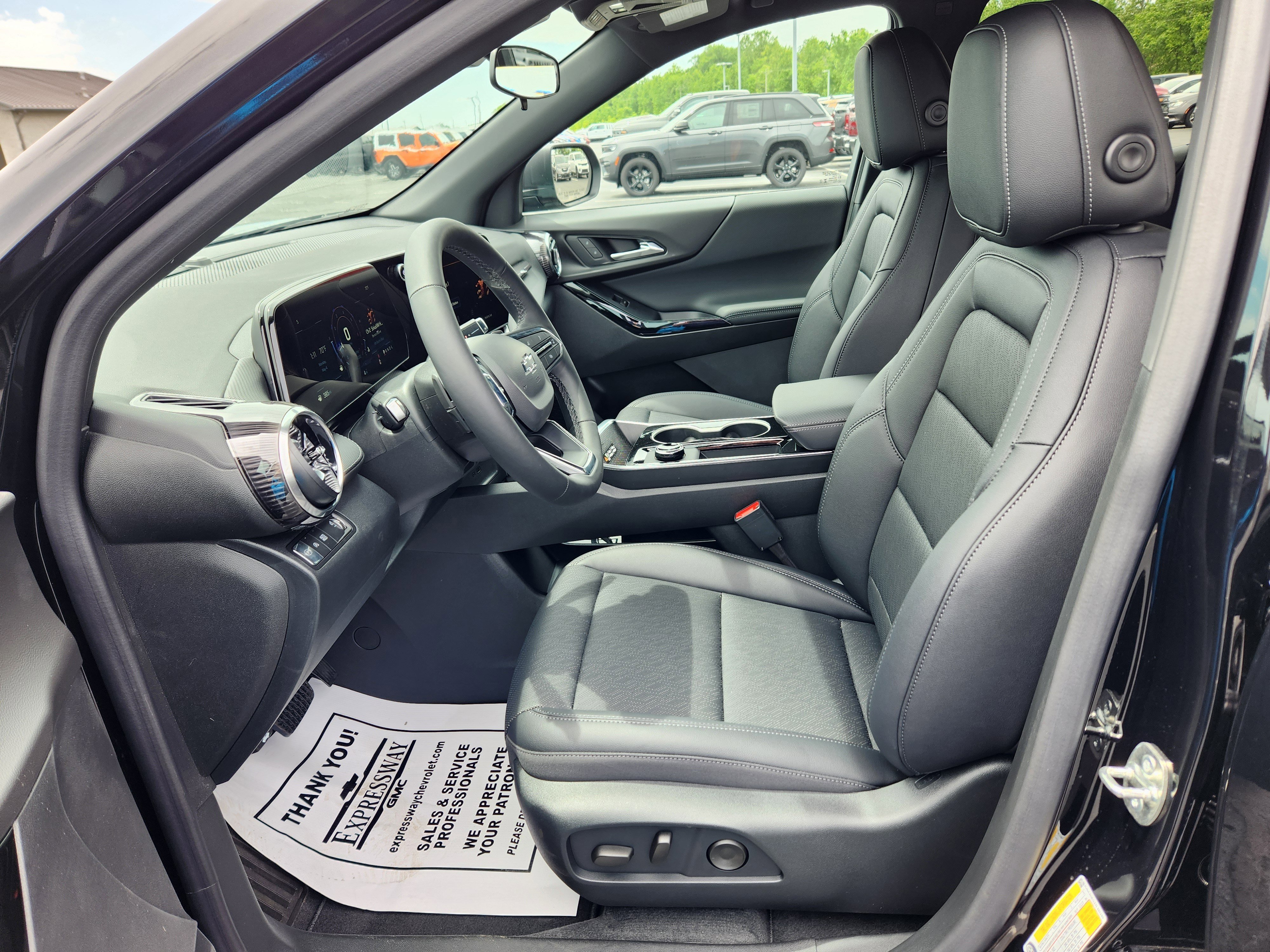 New 2026 Chevrolet Equinox LT FWD image 9