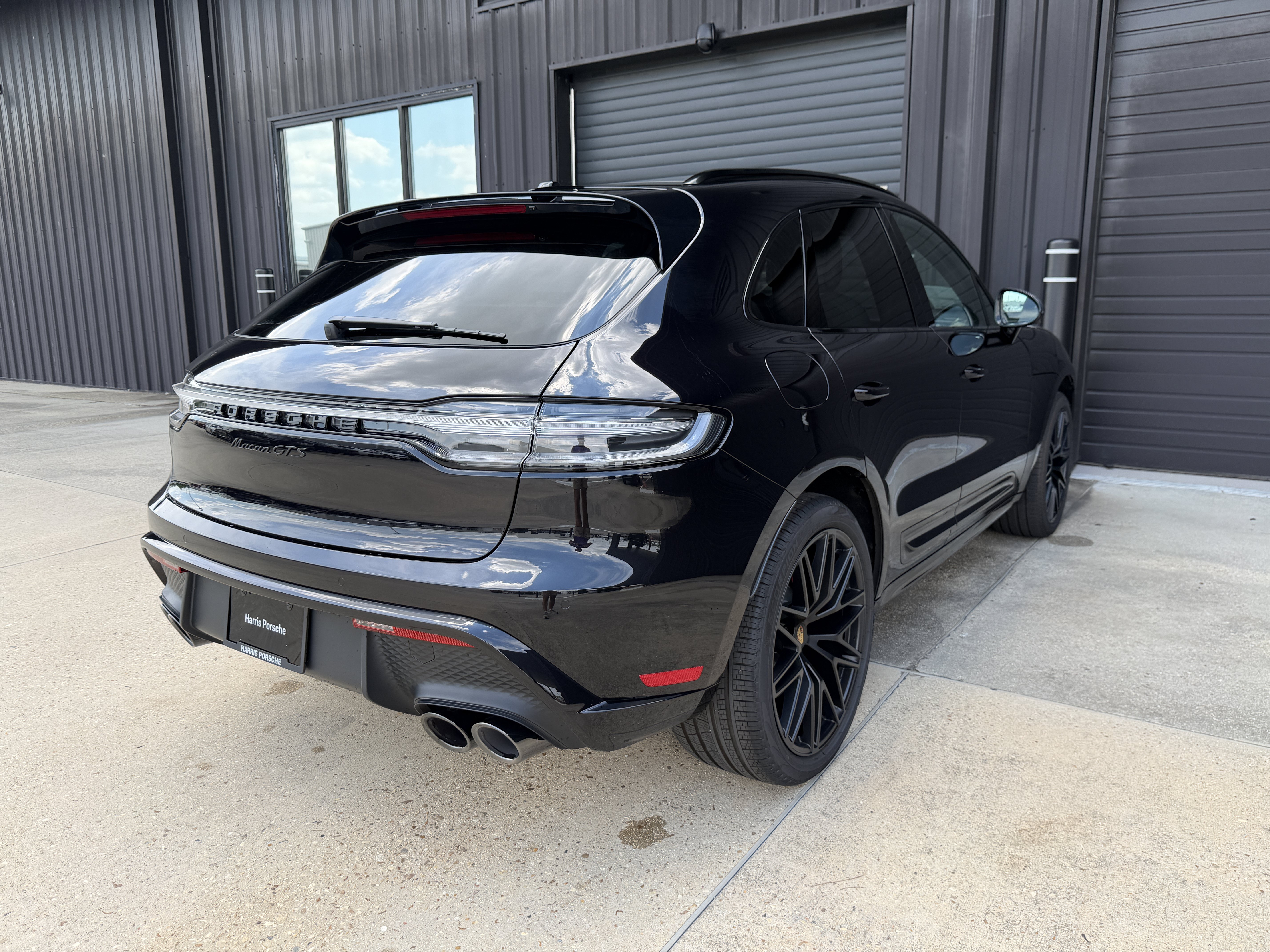 New 2026 Porsche Macan GTS AWD/4WD image 5