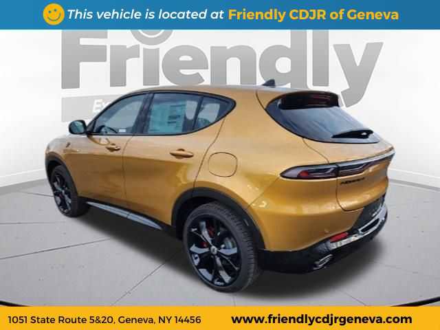 Used 2024 Dodge Hornet R/T image 7