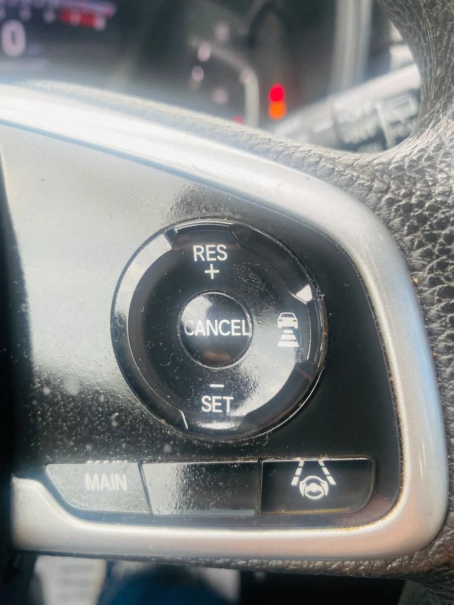 Used 2020 Honda CR-V LX image 11