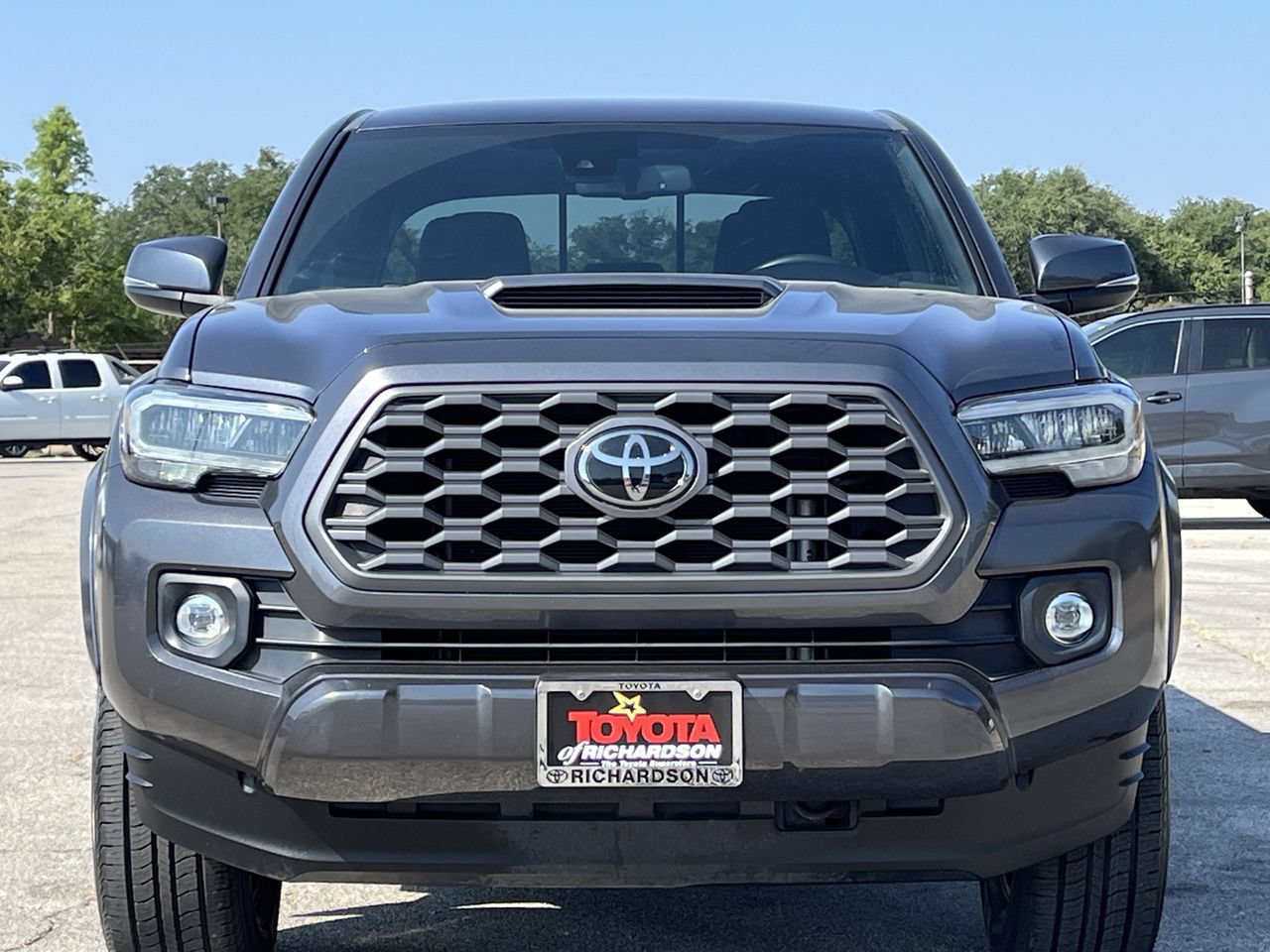 Used 2022 Toyota Tacoma TRD Sport w/ Technology Package RWD image 7