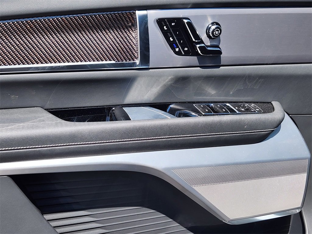 New 2026 Cadillac Vistiq Sport image 17