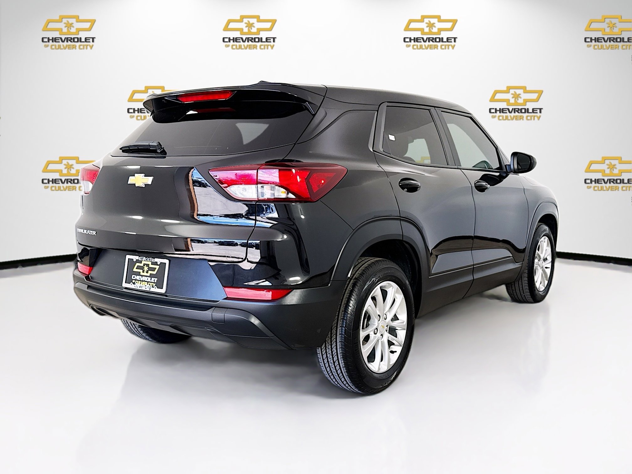 Used 2025 Chevrolet TrailBlazer LS w/ LS Convenience Package FWD image 7