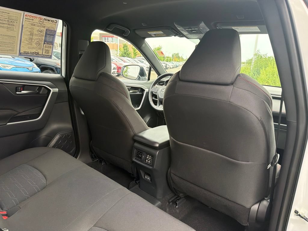 Used 2025 Toyota RAV4 SE AWD/4WD image 14