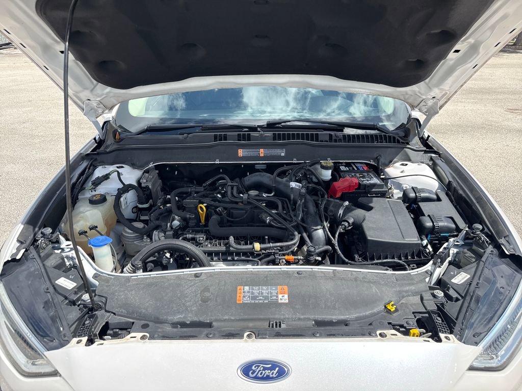 Used 2018 Ford Fusion SE w/ Fusion SE Technology Package image 26