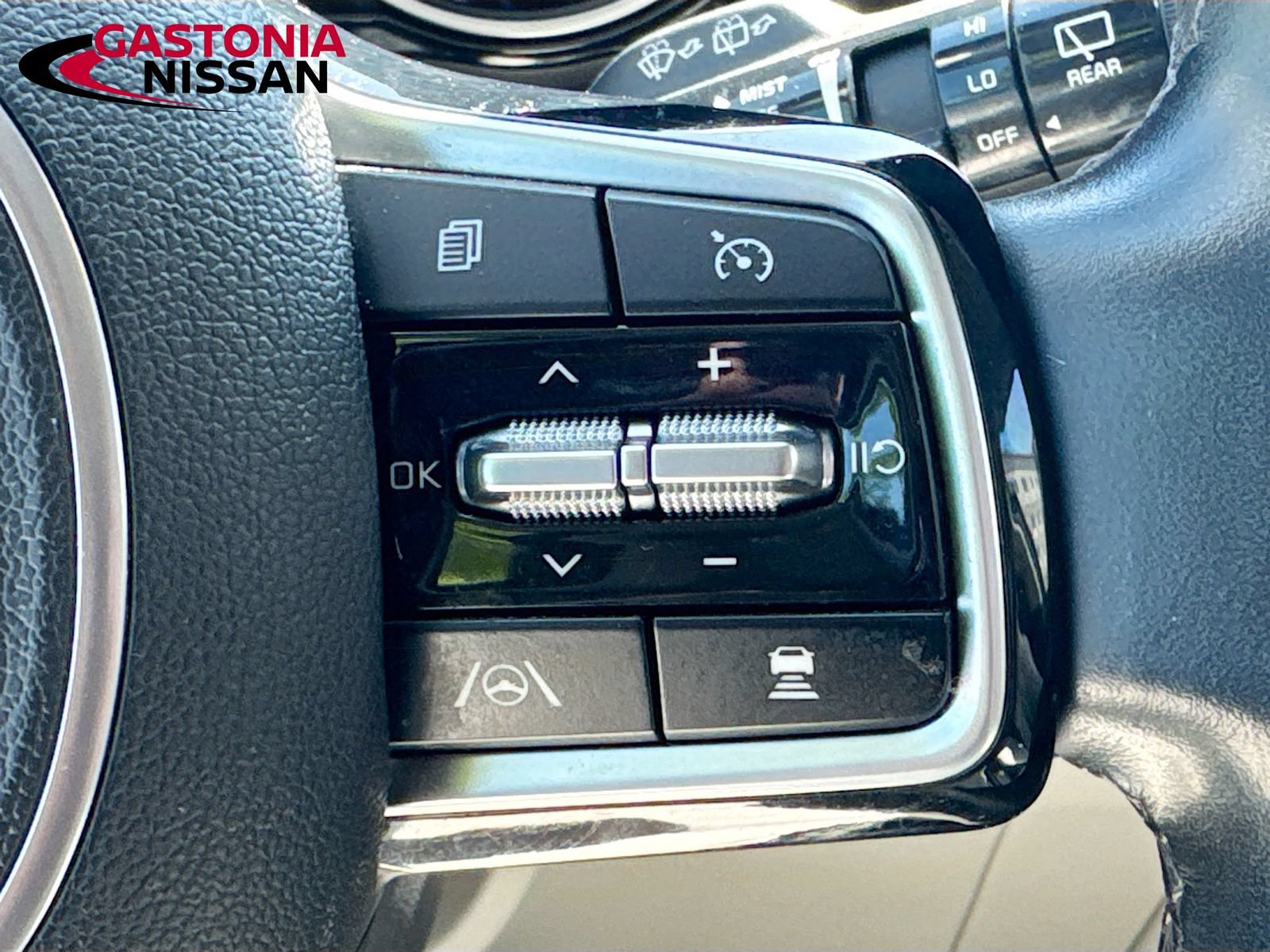 Used 2022 Kia Carnival SX FWD image 14