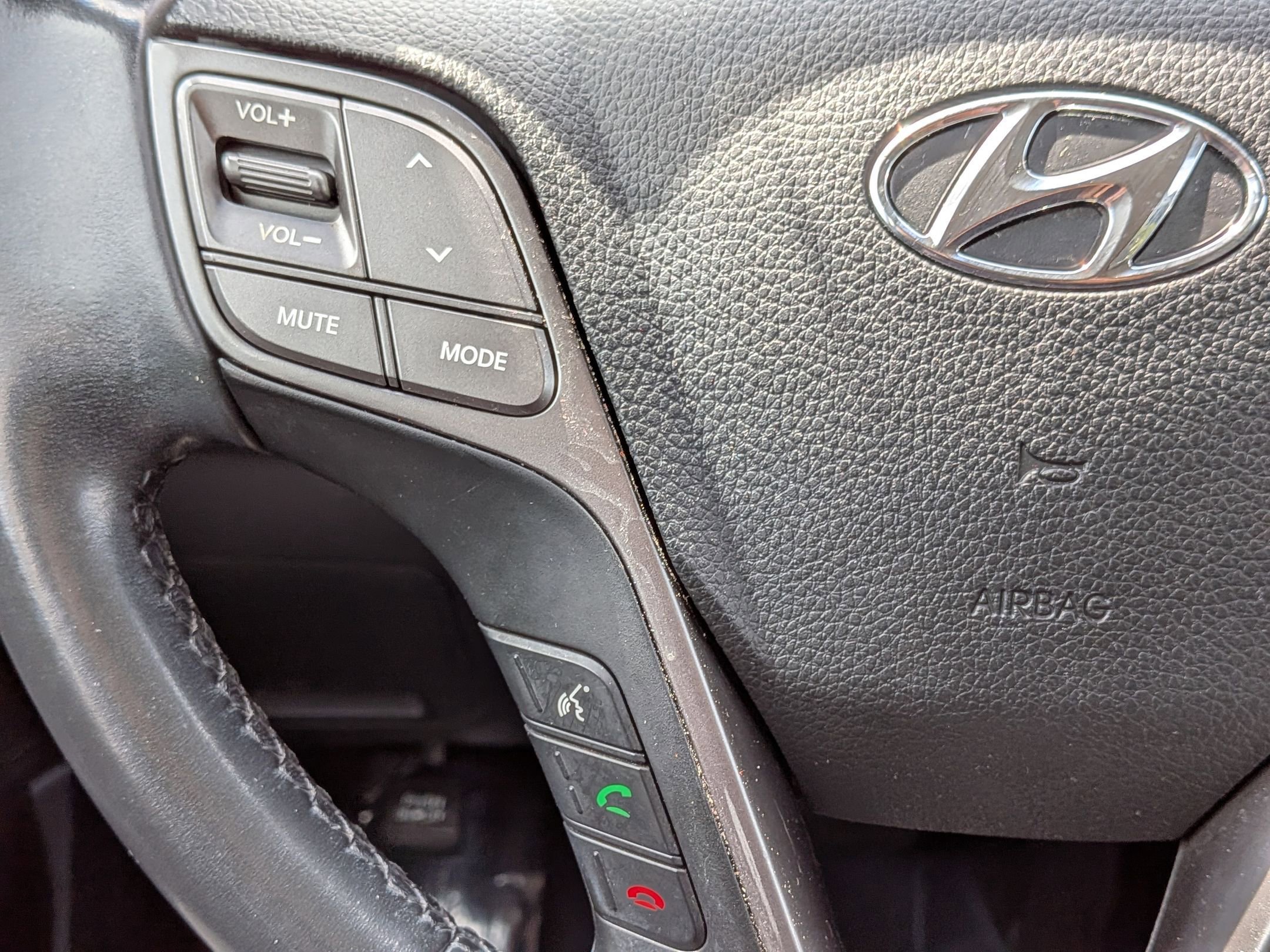 Used 2017 Hyundai Santa Fe Limited AWD/4WD image 14