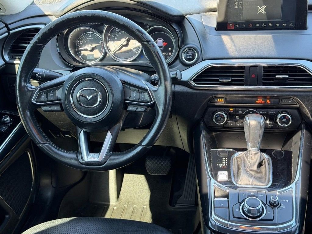 Used 2018 MAZDA CX-9 Touring w/ Touring Premium Package FWD image 9