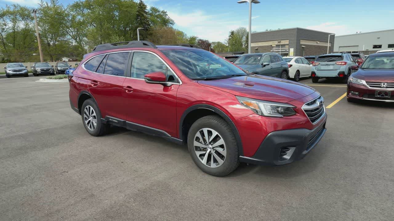 Certified 2022 Subaru Outback Premium AWD/4WD image 2