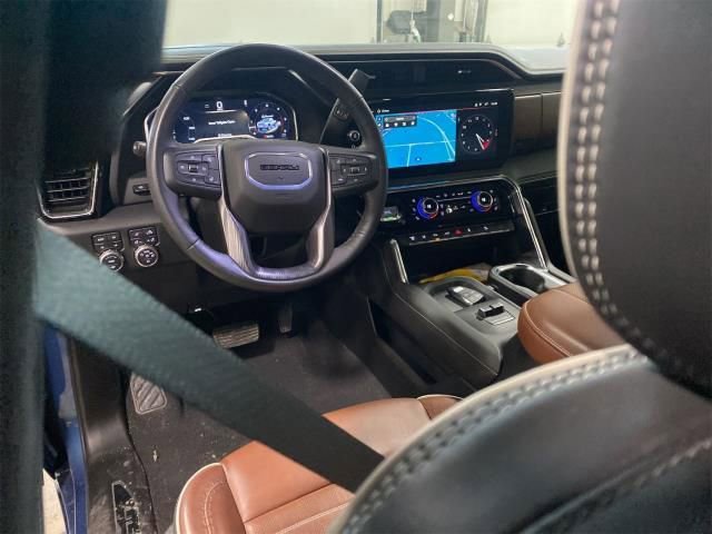 Used 2024 GMC Sierra 2500 Denali Ultimate image 9