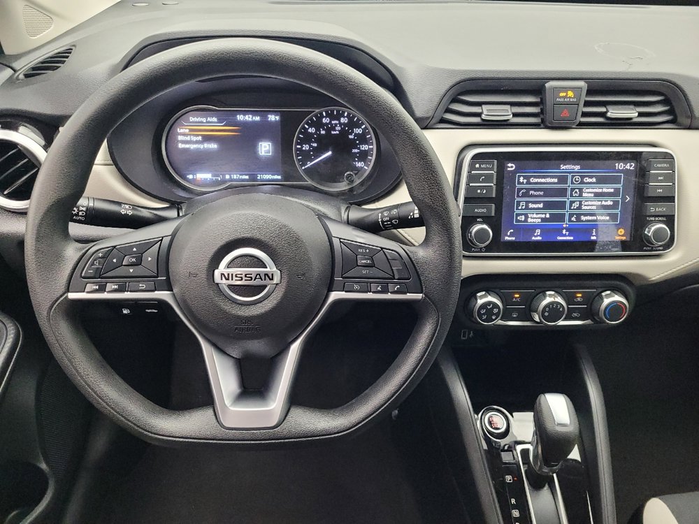 Used 2021 Nissan Versa SV image 22