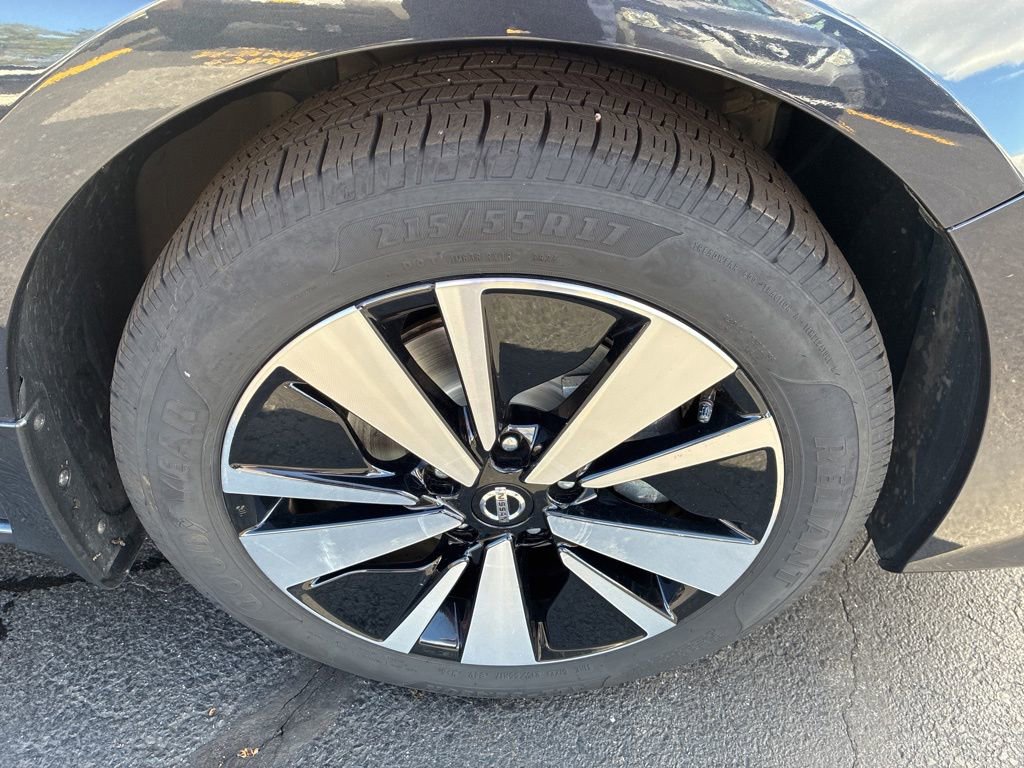 Certified 2022 Nissan Altima 2.5 SV AWD/4WD image 11