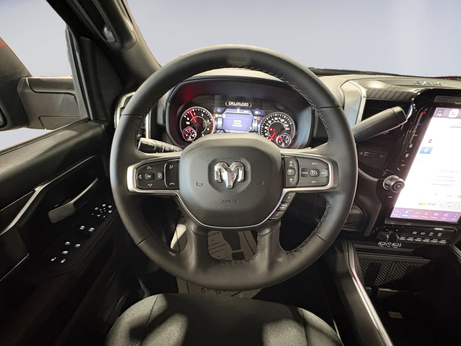 New 2026 RAM 2500 Big Horn AWD/4WD image 12