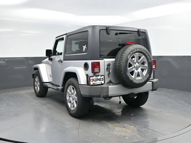 Used 2012 Jeep Wrangler Sahara AWD/4WD image 9
