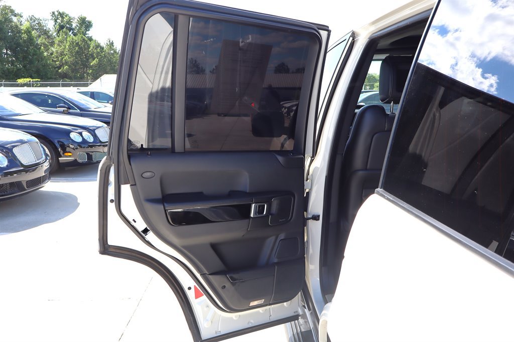 Used 2010 Land Rover Range Rover Supercharged AWD/4WD image 36