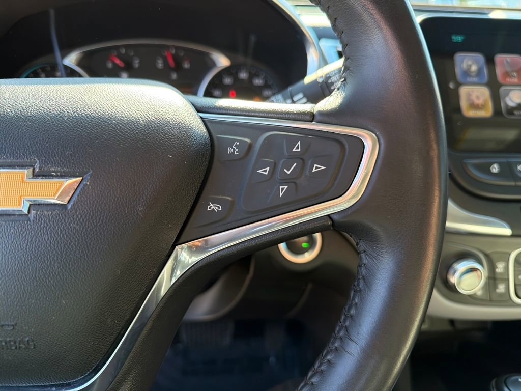 Used 2018 Chevrolet Equinox Premier image 22