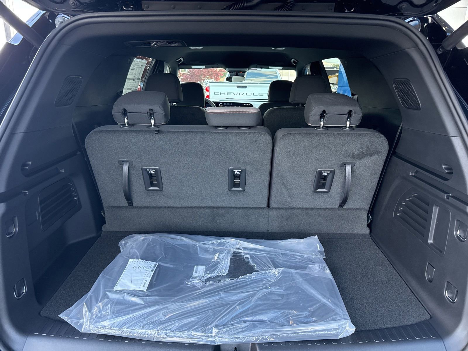 New 2026 Chevrolet Traverse LT AWD/4WD image 11