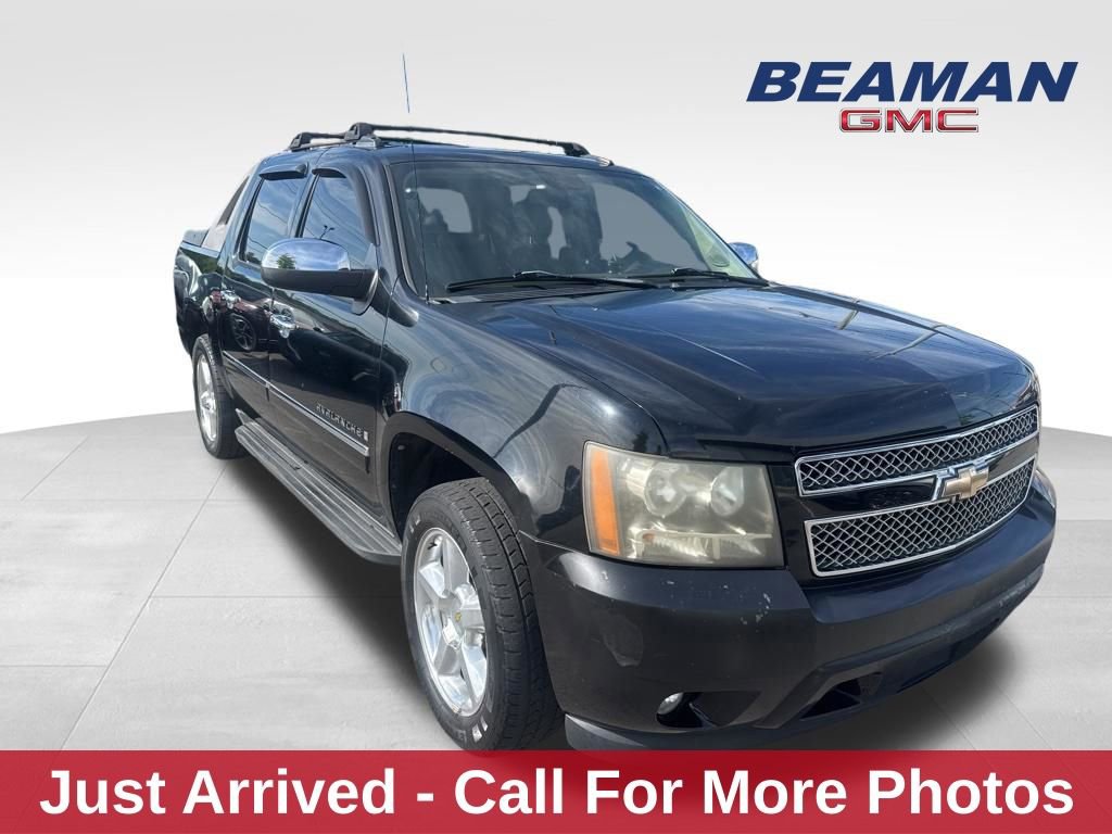 Used 2009 Chevrolet Avalanche LTZ RWD image 1
