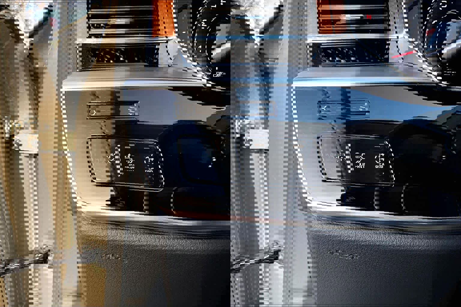 Used 2019 Audi A8 L 3.0T w/ Executive Package image 33