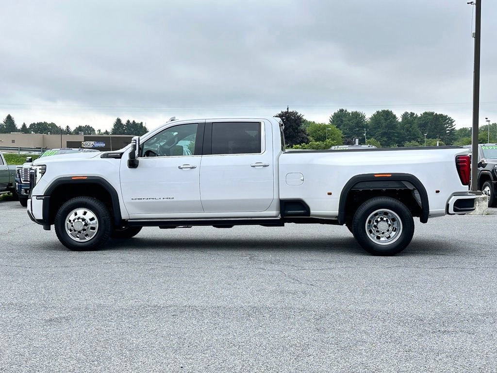 Certified 2024 GMC Sierra 3500 Denali Ultimate AWD/4WD image 7