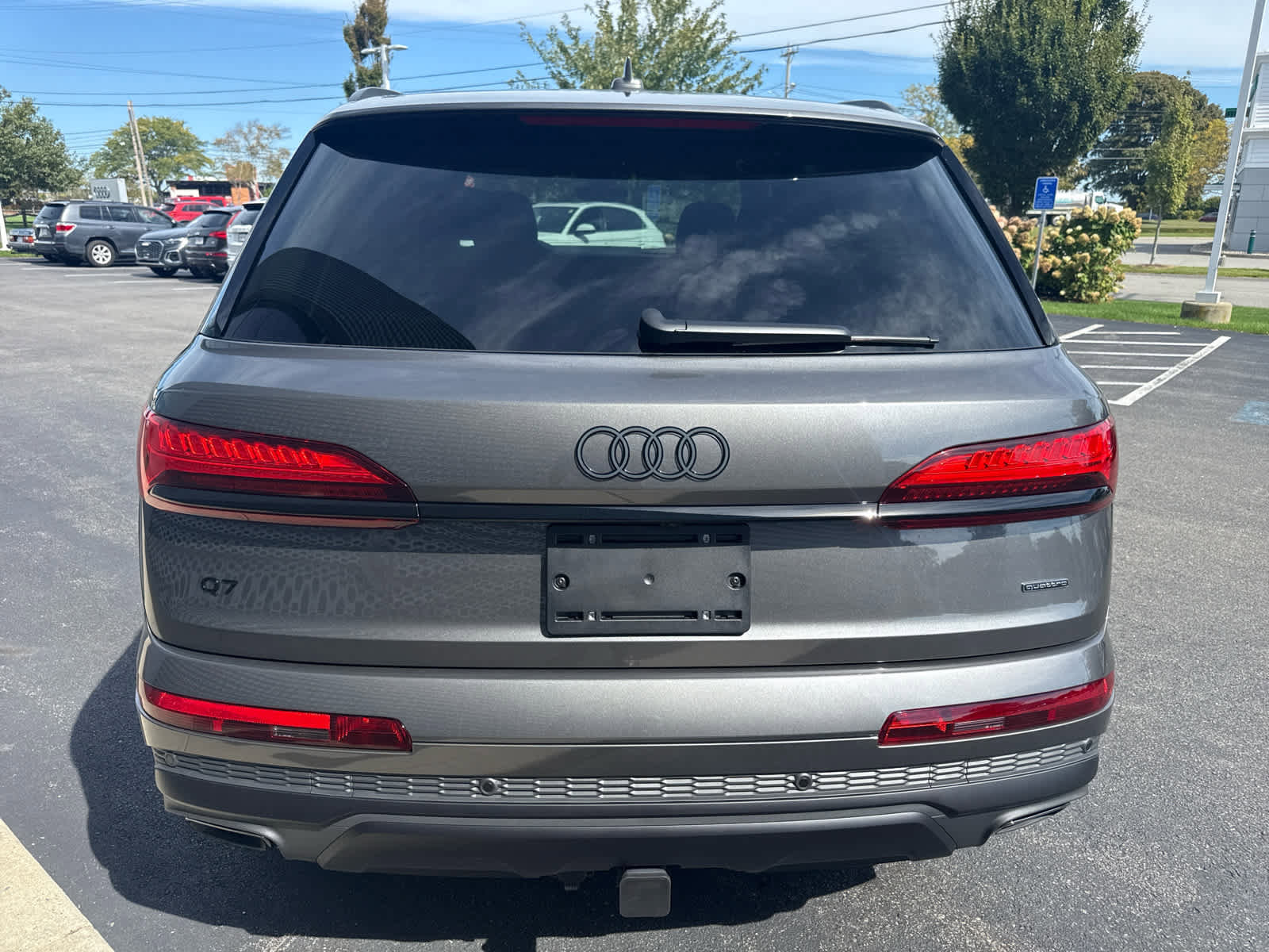 New 2026 Audi Q7 3.0T Premium image 7