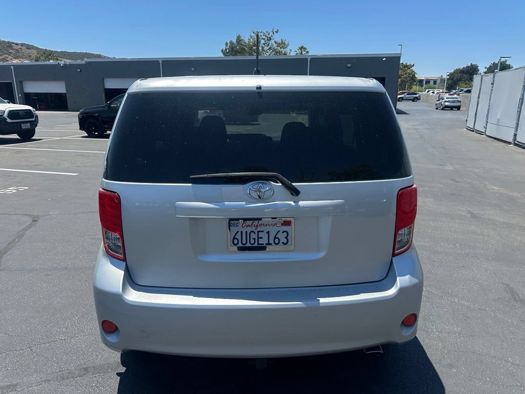 Used 2012 Scion xB FWD image 4