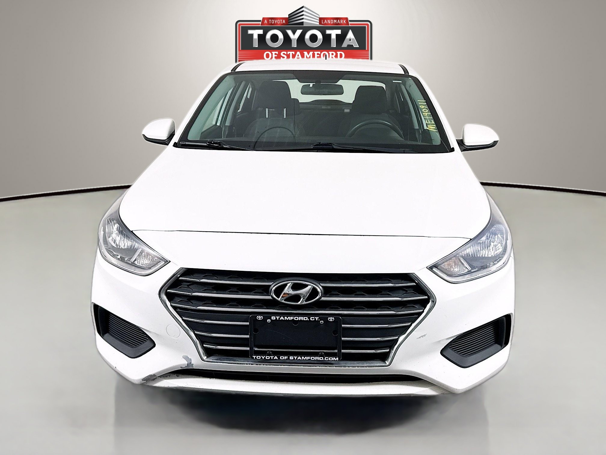 Used 2021 Hyundai Accent SE FWD image 2