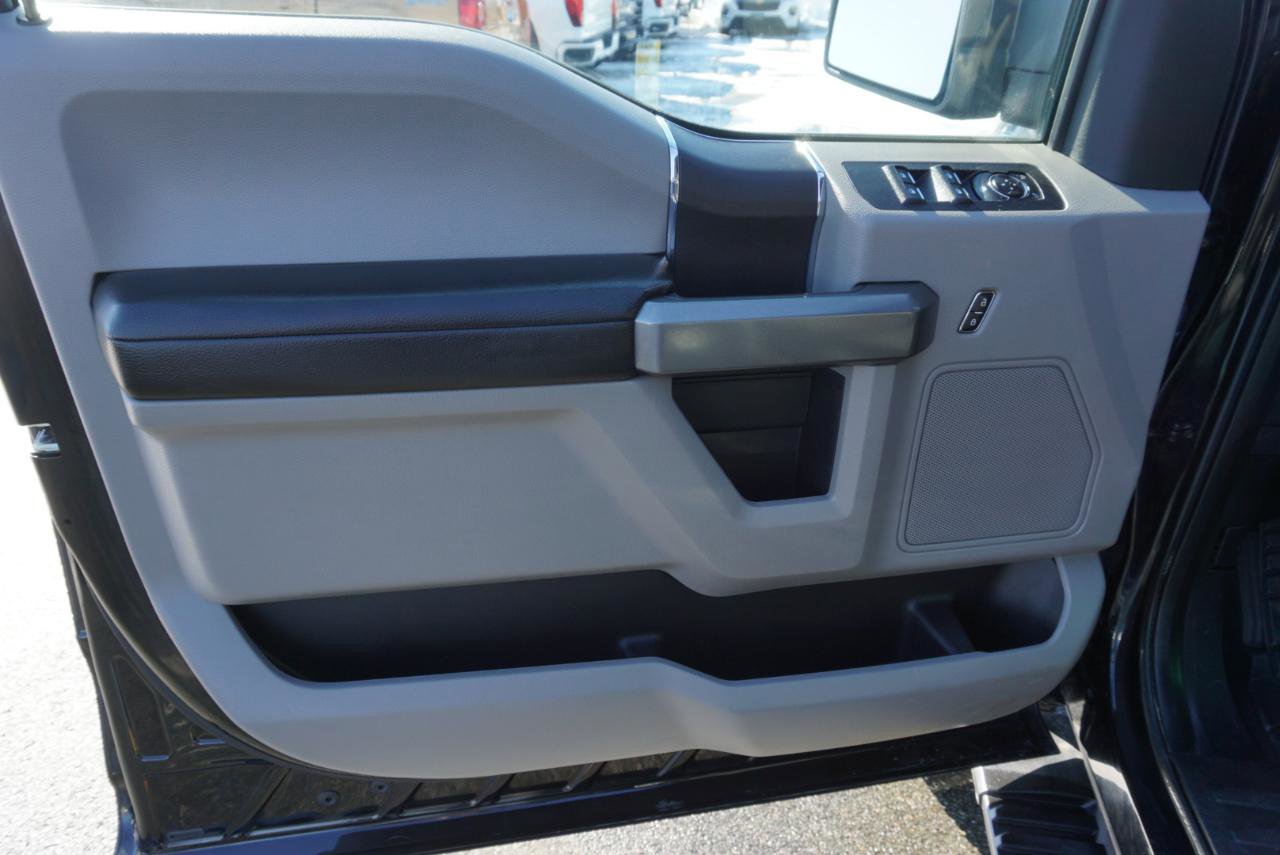 Used 2018 Ford F150 XLT w/ Trailer Tow Package image 13