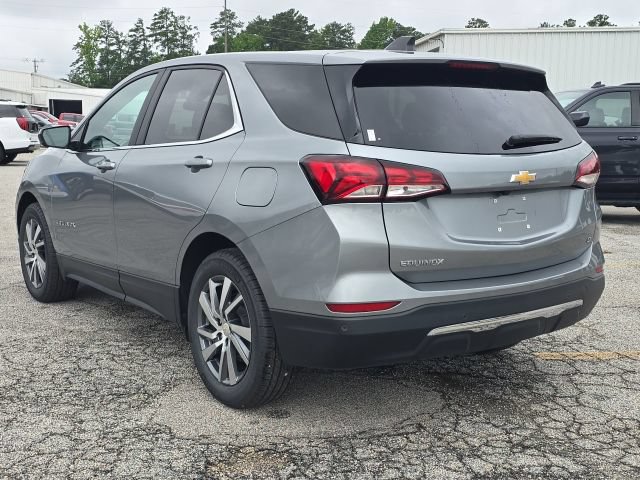 Used 2024 Chevrolet Equinox LT w/ LPO, Floor Liner Package FWD image 3